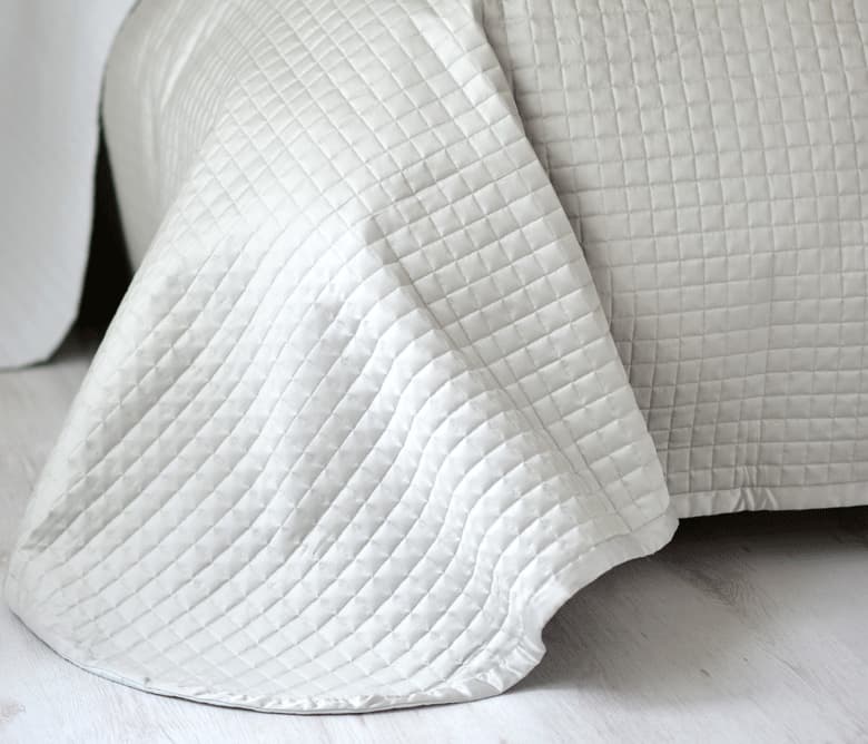 Luxurious Cotton Quilts & Duvets